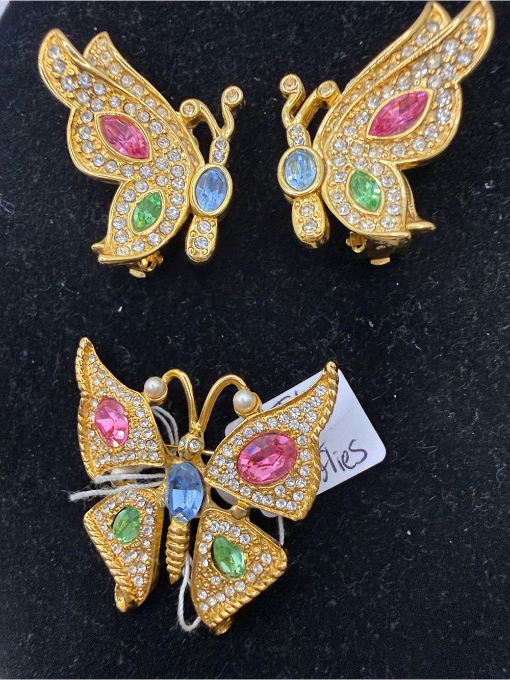 KJL Butterfly gold tone earring and brooch Set